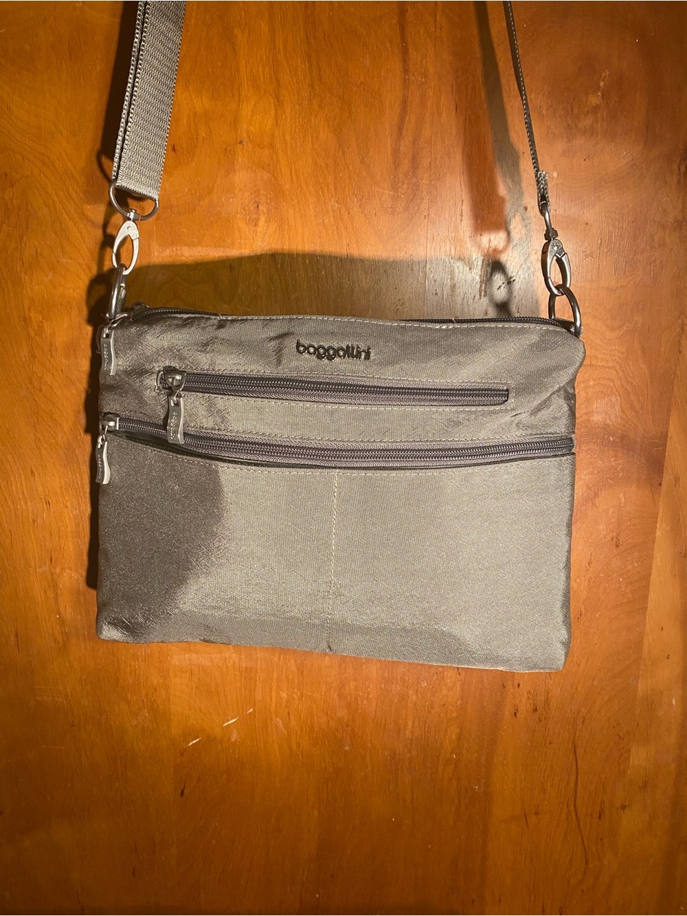 Baggallini Gray Crossbody Messenger Bag